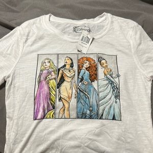 Women’s lightweight Disney princess t-shirt